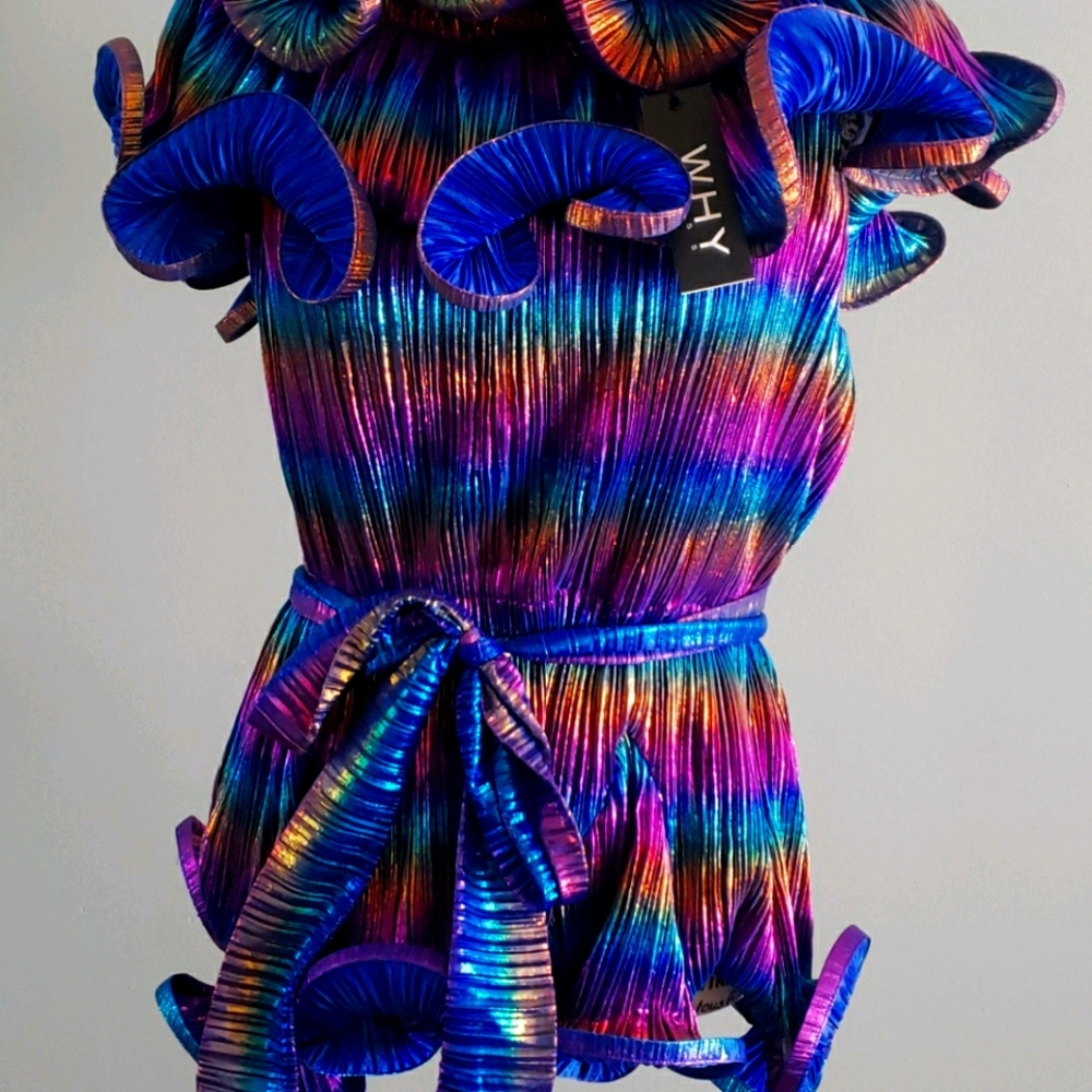 Color blouse/ dress